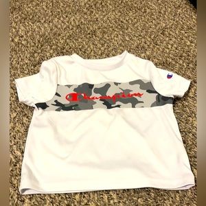 Champion dri-fit like material t-shirt